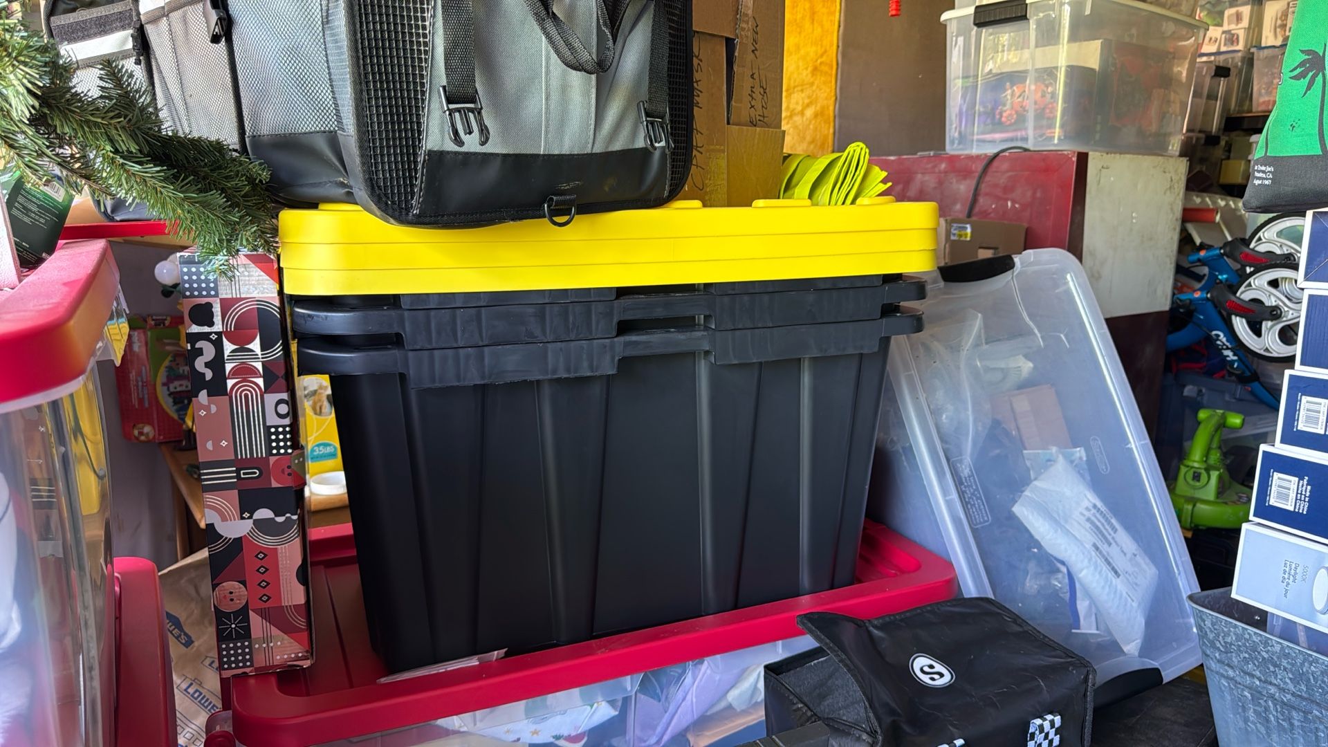 Black and Yellow Bins w/Lids (12)