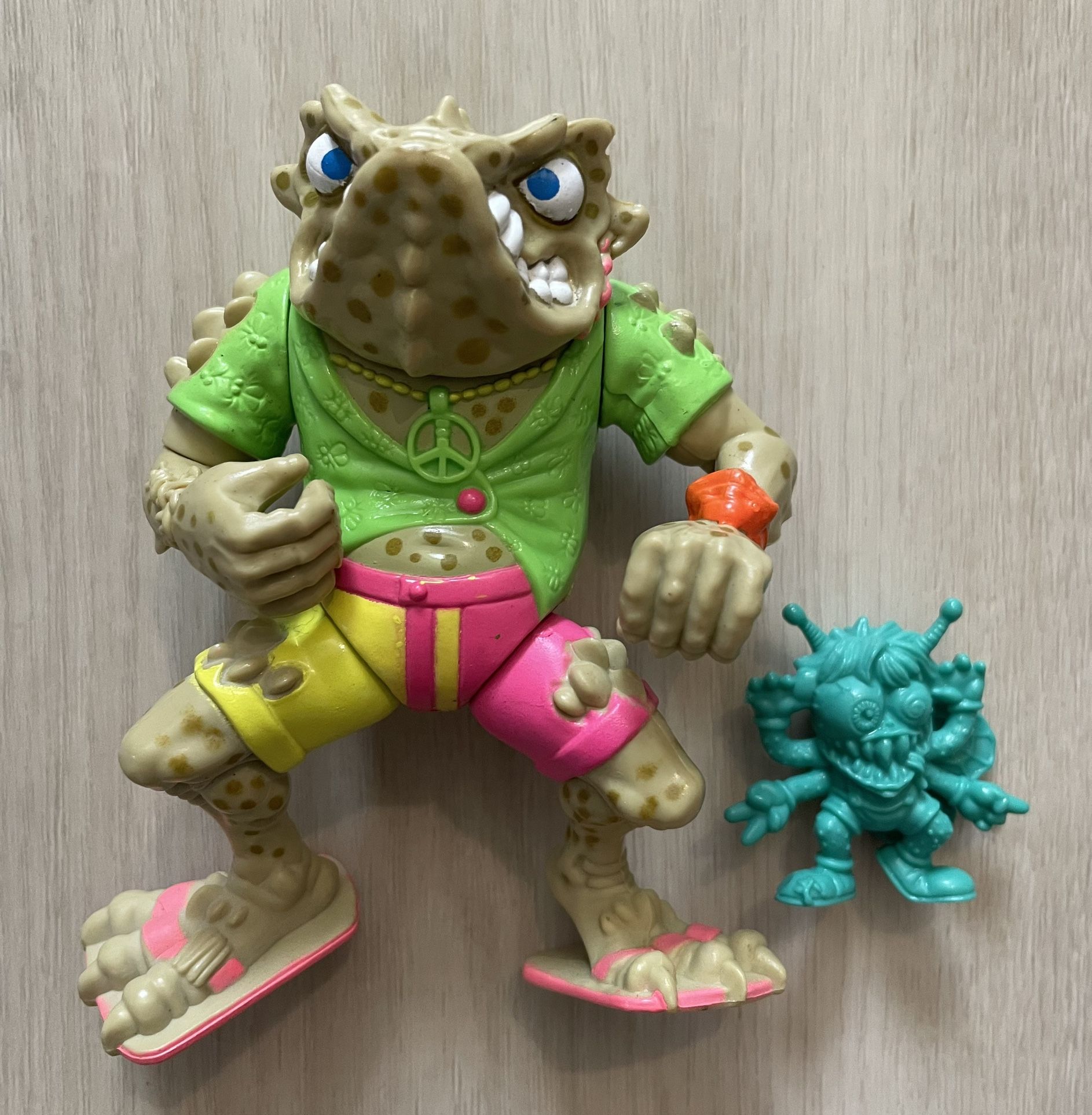 1990 TMNT Teenage Mutant Ninja Turtles Napolean Bonafrog W/ Accessory