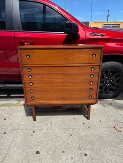 Vintage Mid-Century Walnut 4-Drawer Highboy Dresser
