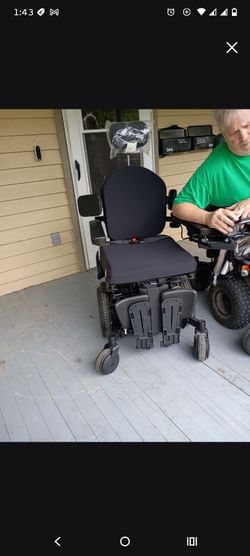 Mobile wheel chair