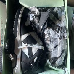 Off White Out Of Office Shoes *Authentic* Size 42(9 Men)