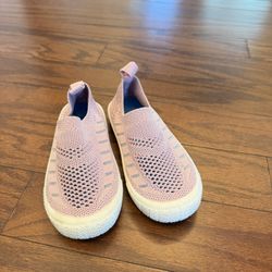 Jan & Jul Breeze Knit Shoes in pale pink