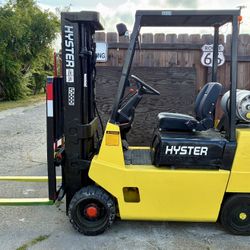 Hyster Forklift (Read Listing)