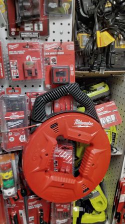 MILWAUKEE 100' POLYESTER FISH TAPE WITH FLEXIBLE METAL LEADER