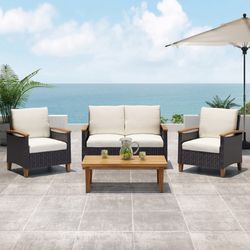 4-Piece Outdoor Wicker Patio Furniture Set