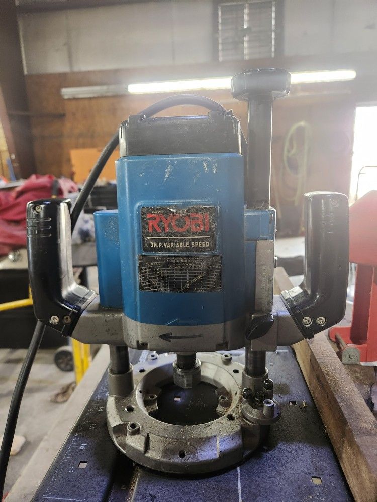 Ryobi Router