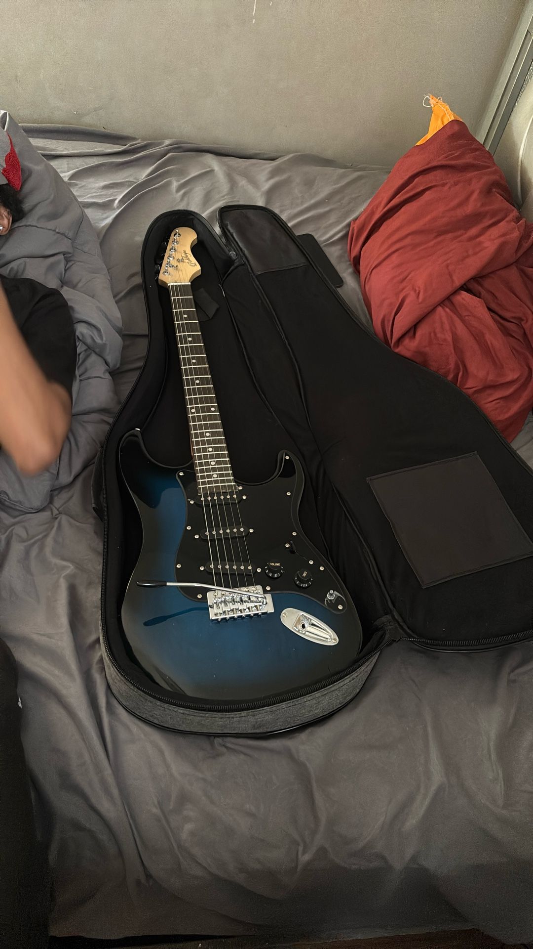 Electric Guitar (never used at all