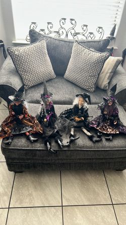 4 witches (Halloween decor)