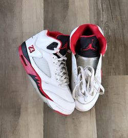 Jordan 5 fire red size 9
