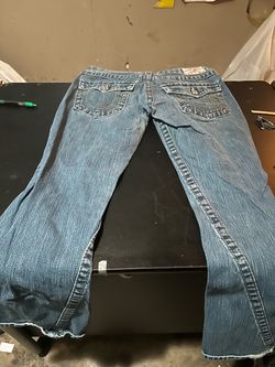 2 pairs of jeans