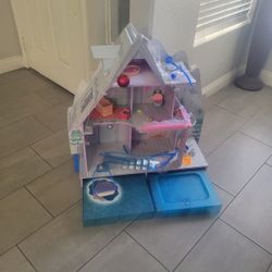 LOL Surprise  Doll House. 