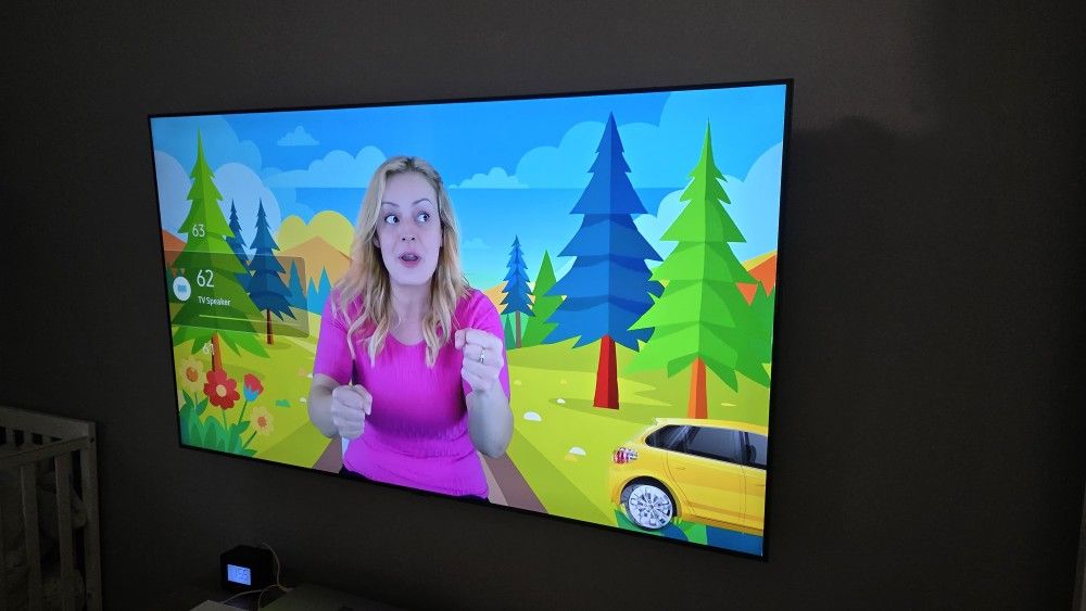 Samsung 65"TV with wall mount for sale