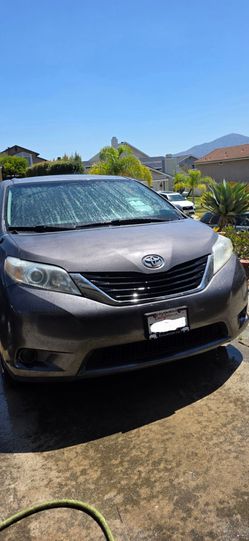 2011 Toyota Sienna