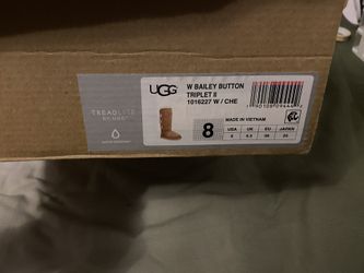 Women’s Bailey Button UGG Boots Beige/Brown