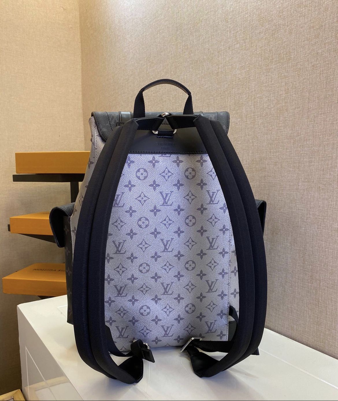 Louis Vuitton Ellipse Backpack for Sale in Redlands, CA - OfferUp