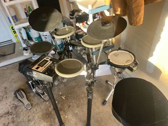 Roland with td-12