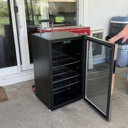 Whirlpool Mini Refrigerator 