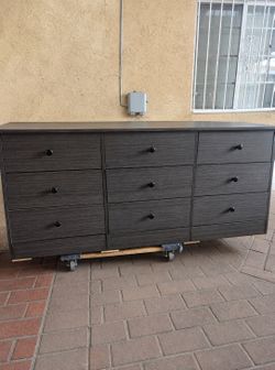 9 drawer dresser