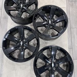 22” Wheels Rims 6 lug Gloss Black $600