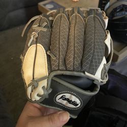 Franklin 22810–9 9 1/2 Hand Formed Pocket Mesh Tech Dura Bond Lacing T-Ball Little League