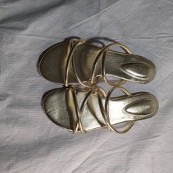 NINE WEST GOLD CROSS STRAPS FLAT SANDALS 