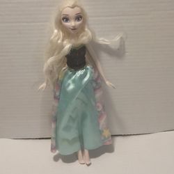 2015 Hasbro Elsa Doll