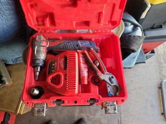 Milwaukee M12 Propex Tool