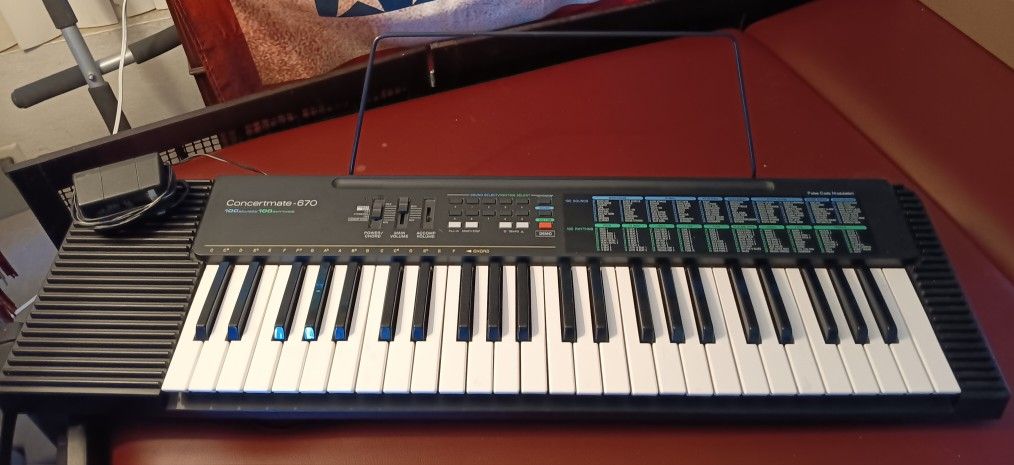 CONCERTMART-670 Electric Keyboard/Piano