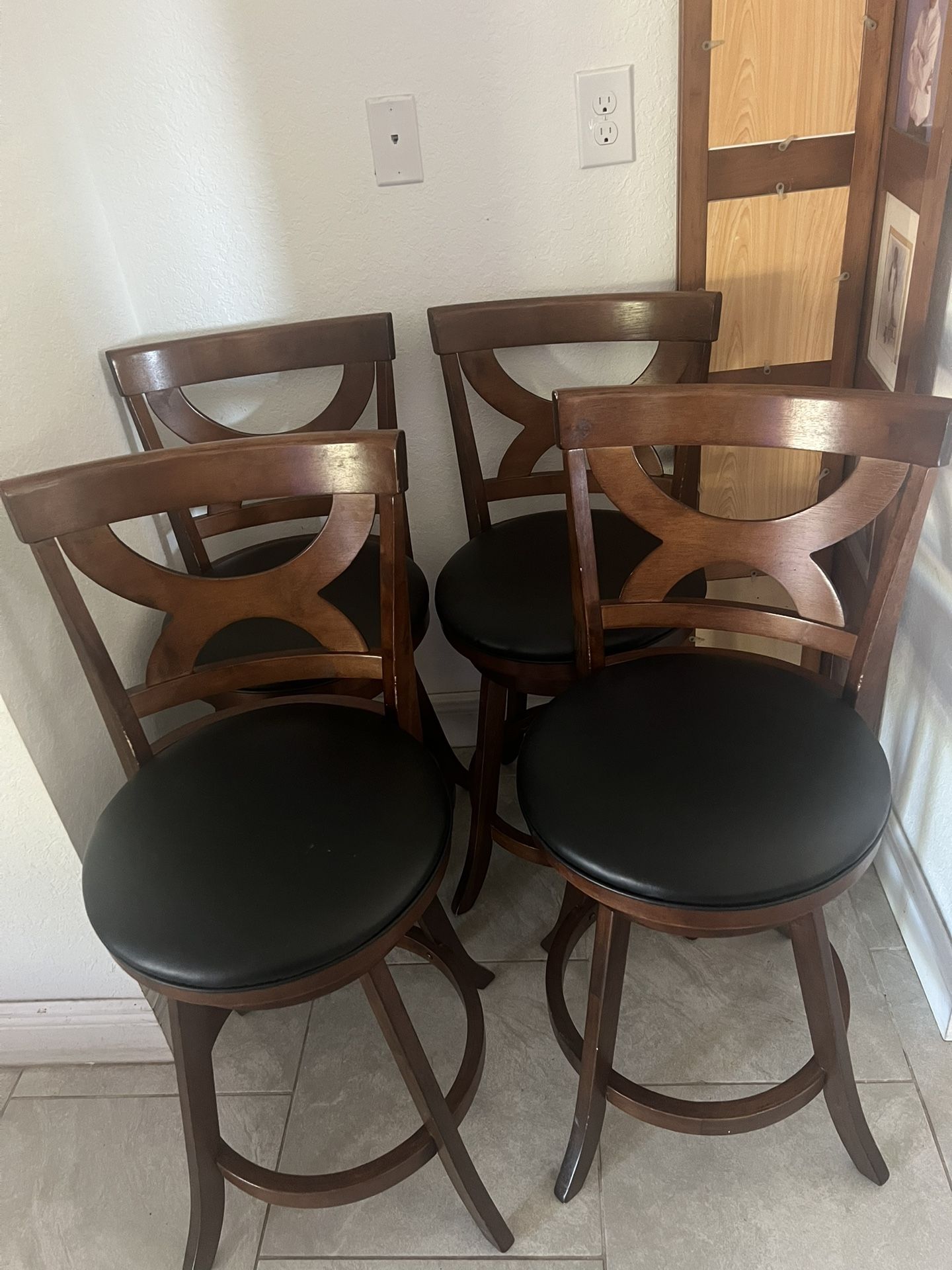 Stools  Of 4