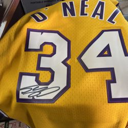 Lakers Shaw Jersey Large