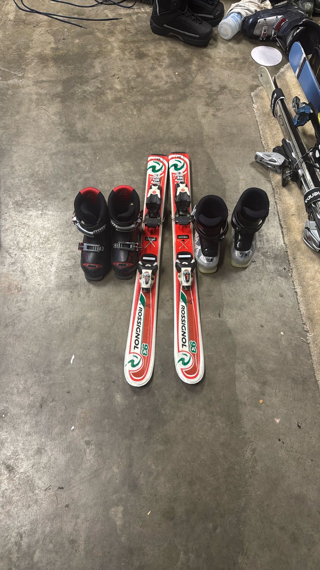 Rossignol Skis Kids Size 93cm With Bindings And Ski Boots Size 1 2 3
