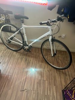 Trek 7.6