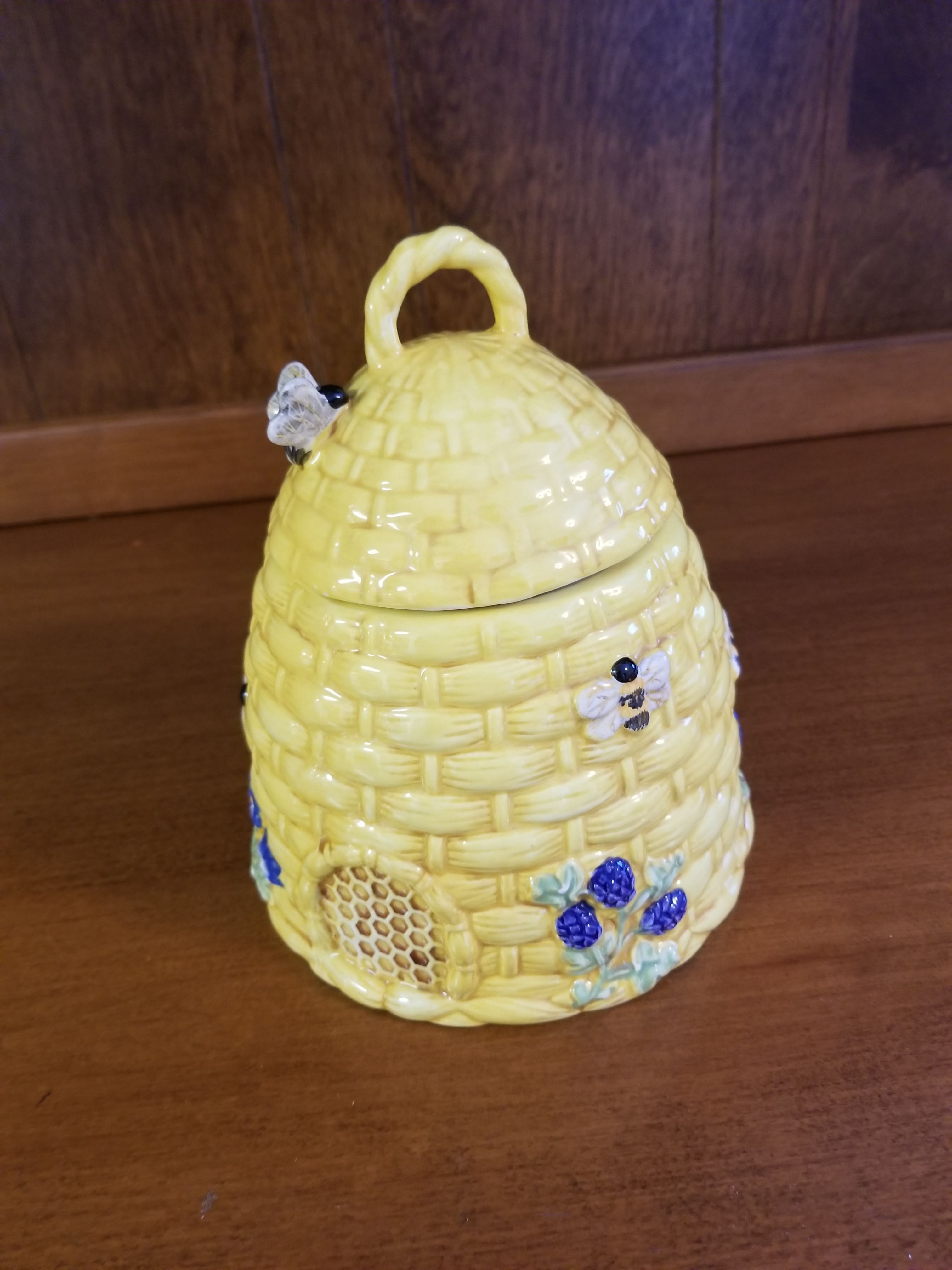 Kate Williams Bee Hive Cookie Jar by Global Design