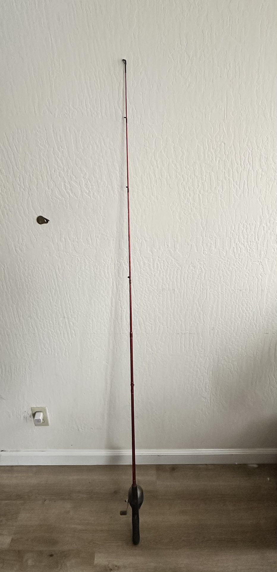 Shakespeare Spincast Fishing Combo – 5’6” Medium Action