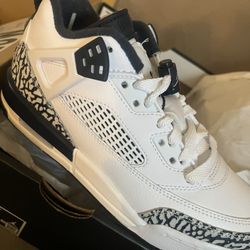 Jordan 4y 