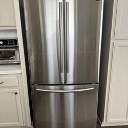 Samsung 17.5 cu ft French Door Refrigerator