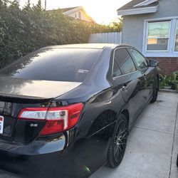Toyota  Camry  SE 2014