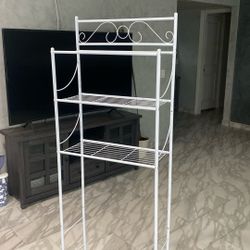 White Shelf