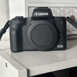 Canon M50 - Body Only