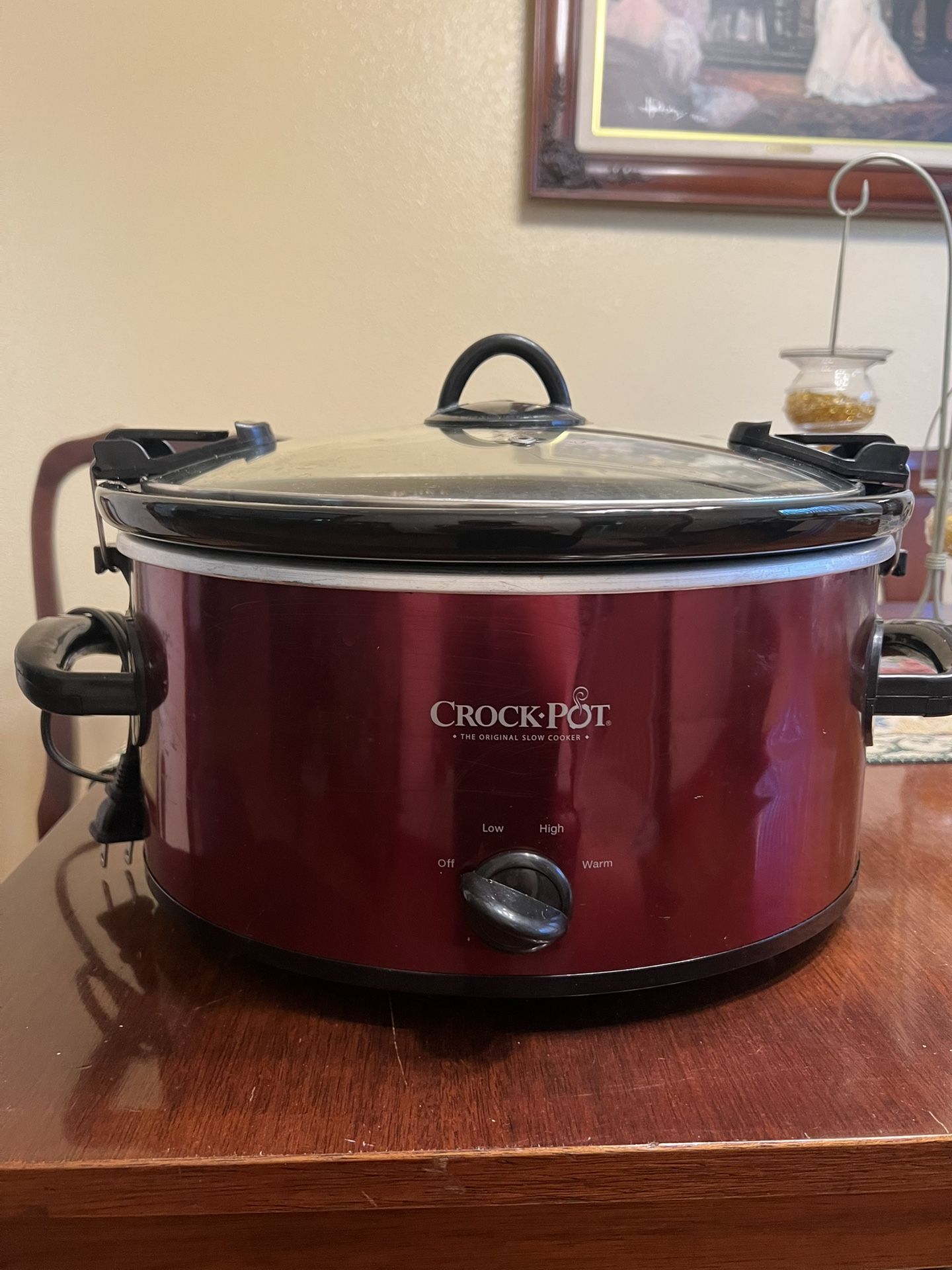 Crock Pot Brand Slow Cooker with Lid Lock