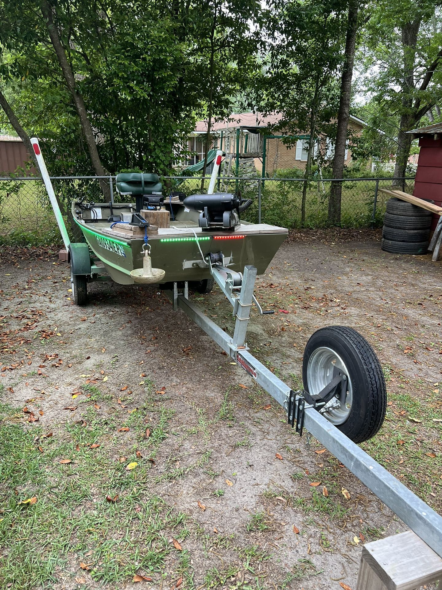 2022 Lowe boat And 2022 Trailer