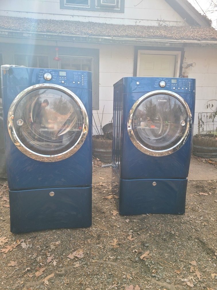 Electrolux Washer And Matching Dryer