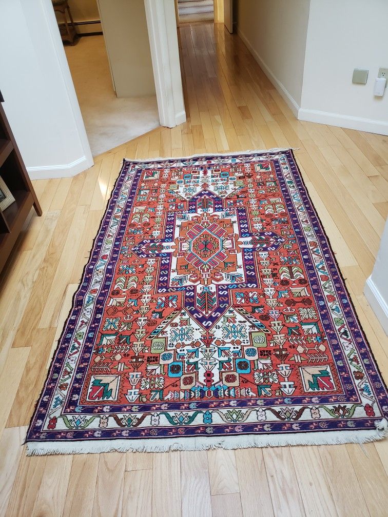 Persian Silk Handmade Carpet 78"x64"