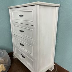 4 Piece Dresser 
