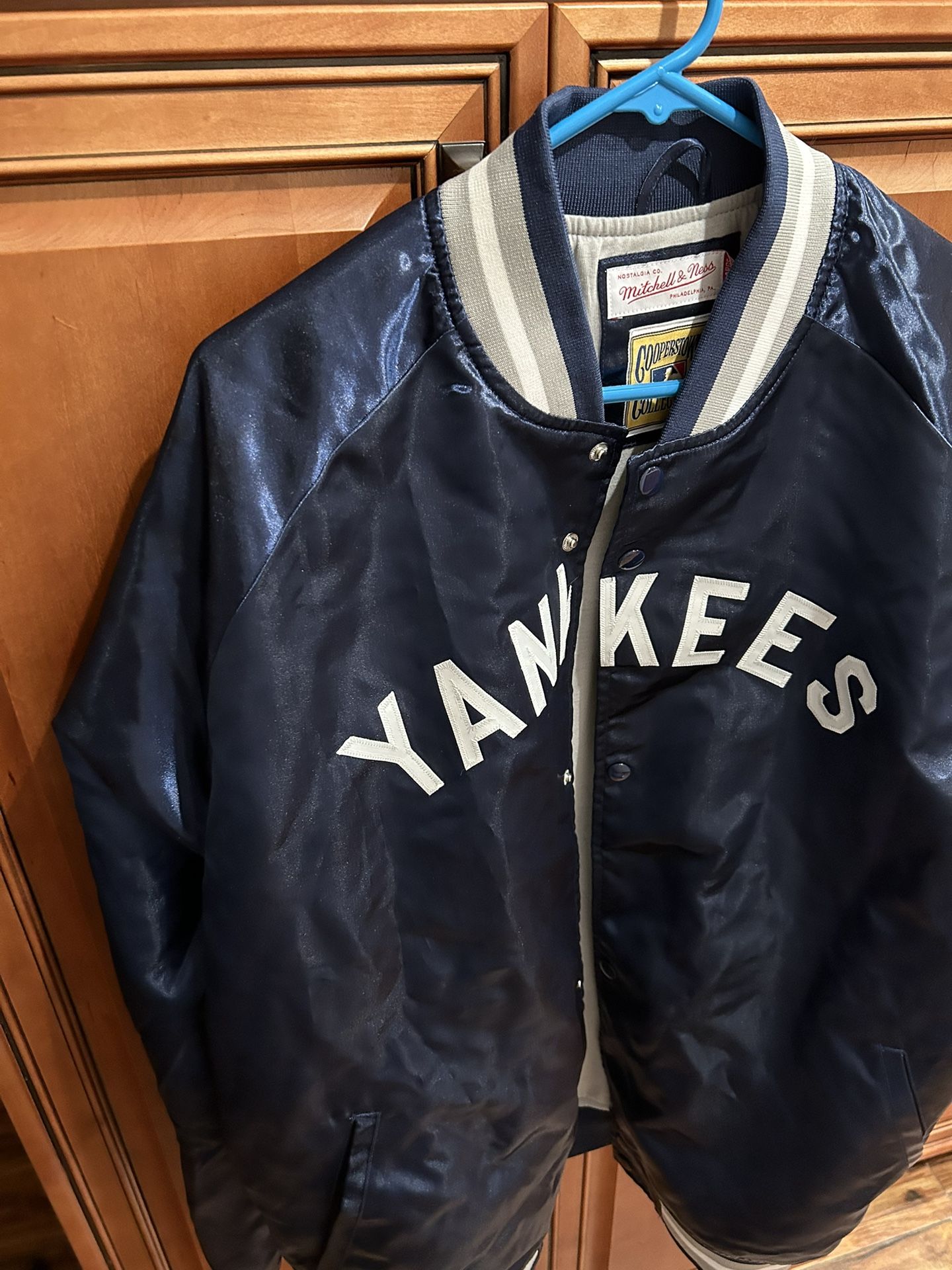 Mitchell & Ness Lightweight Satin Yankees Jacket