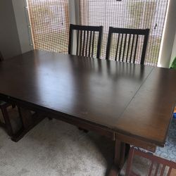 Table With 4 Chairs
