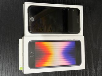 NEW - In Box Cricket Wireless Apple iPhone SE 2022, 64GB, 4GB RAM, 7MP FF Camera, Midnight