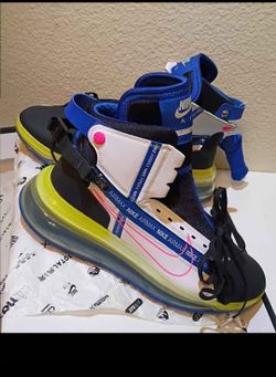 NIKE AIR MAX 720