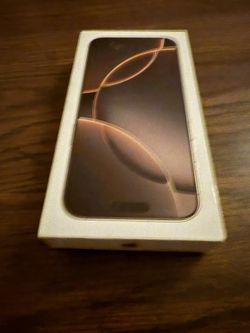 iPhone 15 Verizon. Cracked. Needs Repair