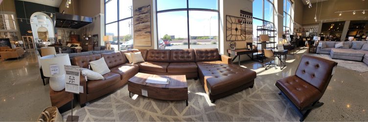 Baskove Italian Leather 3-Piece Sectional with Chase